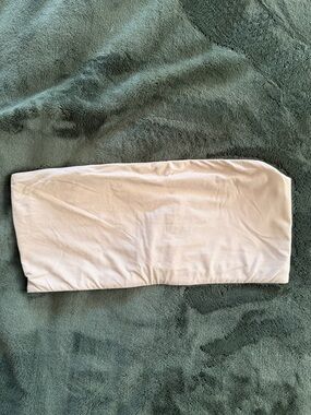 SKIMS Strapless Bandeau Top - Beige